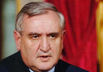 Προβληματίζει η διαφαινόμενη τάση του γαλλικού λαού προς απόρριψη του Ευρωσυντάγματος