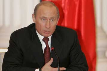 Πρώτη επίσκεψη Πούτιν στην Ουκρανία μετά την «πορτοκαλί επανάσταση»