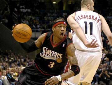 Με ή χωρίς νάρθηκα ο Αϊβερσον σταμάτησε στους 31 πόντους