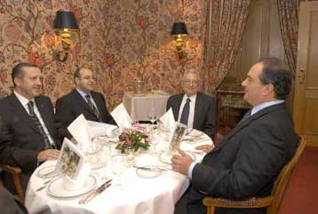 Για το νέο πλαίσιο των σχέσεων Ελλάδας – Τουρκίας συζήτησαν Καραμανλής και Ερντογάν