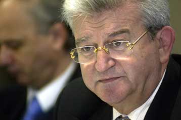 Η μικρομεσαία επιχείρηση στο επίκεντρο των κυβερνητικών δράσεων λέει ο Δ.Σιούφας