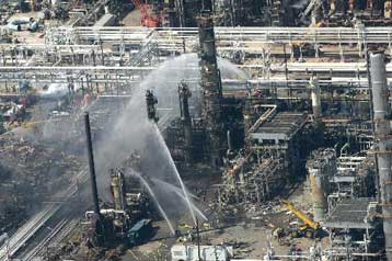 Φονική έκρηξη σε διυλιστήριο της ΒΡ στο Τέξας με 14 νεκρούς και 100 τραυματίες