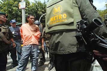 Σκληρές συγκρούσεις στρατού – ανταρτών στην Κολομβία με 23 νεκρούς