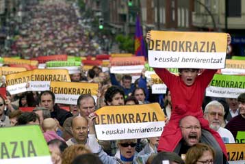 Μπλόκο σε Βάσκους υποψήφιους φίλα προσκείμενους στην ΕΤΑ βάζει η ισπανική κυβέρνηση