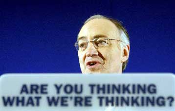 Μίνι κρίση στους κόλπους των Βρετανών Συντηρητικών λίγο πριν τις γενικές εκλογές