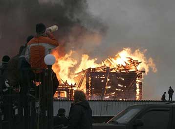 Δύο νεκροί από πυρκαγιά στην αγορά του Ιζμαΐλοβο της ρωσικής πρωτεύουσας