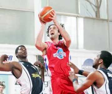 Πανιώνιος, Αρης και ΠΑΟΚ συνεχίζουν την «μάχη» της τετράδας