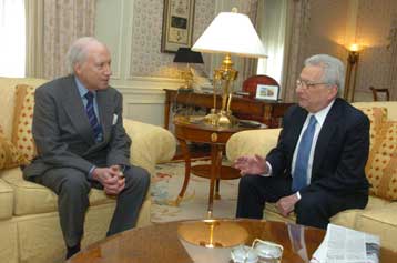 Συμβιβαστική φόρμουλα για την ονομασία της ΠΓΔΜ εισηγείται ο Μ.Νίμιτς