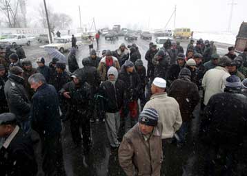 Νόμιμοι οι νεοεκλεγέντες βουλευτές υποστηρίζει ηγέτης της αντιπολίτευσης του Κιργιστάν