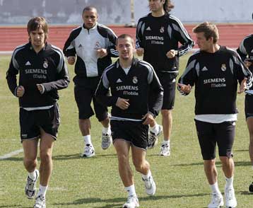 Ο Ραούλ προτρέπει τον Μάικλ Όουεν να αποχωρήσει από την Ρεάλ Μαδρίτης