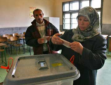 Καταγγελίες για παρατυπίες στις επαναληπτικές δημοτικές εκλογές της ΠΓΔΜ