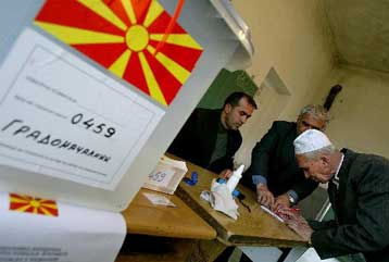 Προβάδισμα της σλαβικής αντιπολίτευσης στις δημοτικές εκλογές της ΠΓΔΜ