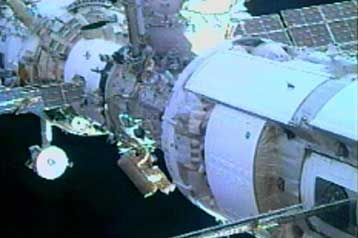 Διαστημικός περίπατος εν μέσω βλαβών στο Διεθνή Διαστημικό Σταθμό