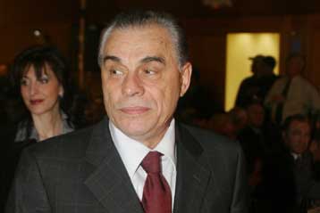 Μείωση της ανεργίας κατέγραψε η ΕΣΥΕ – «Αριθμητικές ωραιοποιήσεις» λέει η ΓΣΕΕ