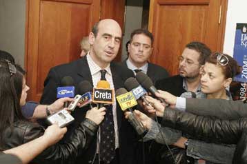 Κοινή διακήρυξη κατά της οπλοχρησίας στην Κρήτη υπογράφεται τον Ιούνιο στα Ανώγεια