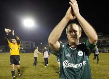 Ελπίζει να παίξει κόντρα στον Αρη ο Μινχ, την Τρίτη κυκλοφορούν τα εισιτήρια