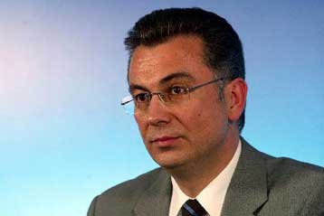 Διαξιφισμοί Ρουσόπουλου – Παπανδρέου για το «βασικό μέτοχο»