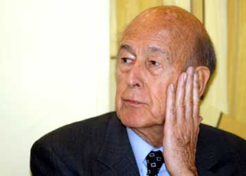 Νέα δημοσκόπηση στη Γαλλία δείχνει ότι υπερισχύει το «όχι» στο Ευρωσύνταγμα