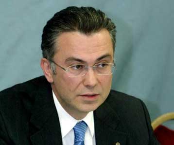 Ευθύνες στους… προηγούμενους αποδίδει η κυβέρνηση για τα φοροεισπρακτικά μέτρα