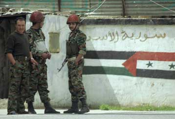 Για μία ακόμη φορά οι ΗΠΑ ζητούν από τη Συρία να αποσυρθεί από το Λίβανο πριν το Μάιο