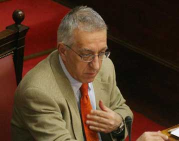 Διχογνωμία στη Νέα Δημοκρατία για τα νέα οικονομικά μέτρα της κυβέρνησης