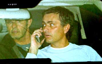 Από την εξέδρα θα κοουτσάρει ο Μουρίνιο την Τσέλσι στους προημιτελικούς με την Μπάγερν