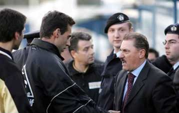 Σε έγγραφη επίπληξη μετατράπη η ποινή αποκλεισμού 15 ημερών στον Ματζουράκη