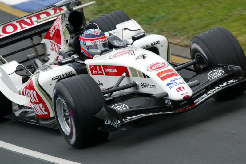 Ενοχλημένος με την απόδοση της νέας BAR, εμφανίζεται ο Τ.Sato