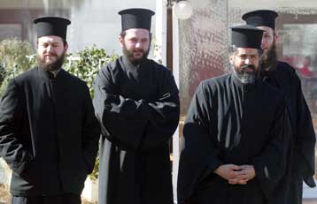 Ανοίγει ο δρόμος για «διπλό μισθό» στους εφημέριους που είναι και εκπαιδευτικοί