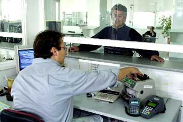 Νέα ρύθμιση για τα ληξιπρόθεσμα χρέη προς το Δημόσιο εξετάζει η κυβέρνηση