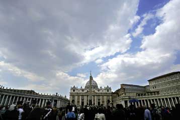 Αργοσβήνει ο προκαθήμενος της Ρωμαιοκαθολικής Εκκλησίας