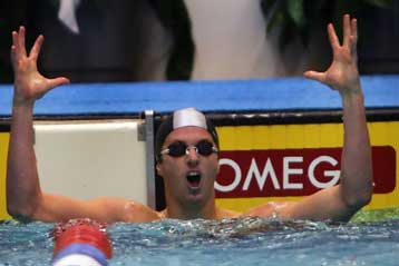 Συνέτριψε το παγκόσμιο ρεκόρ στα 100μ ύπτιο ο Αμερικανός Πέιρσολ