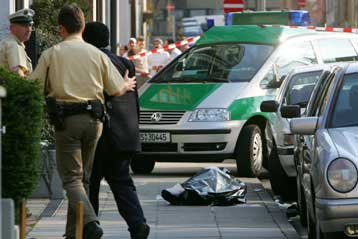 Μία γυναίκα νεκρή από επίθεση νεαρού με σπαθί σε εκκλησία της Στουτγάρδης