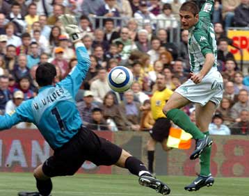 Η Μπέτις έχασε την ευκαιρία για ηρωική νίκη επί της Μπαρτσελόνα στο «Καμπ Νου»