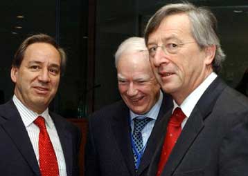 Ανάπτυξη 2,9% και έλλειμμα 4,5% του ΑΕΠ το 2005 προβλέπει η Κομισιόν