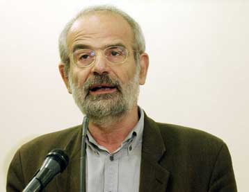 Κατά της ανεξαρτησίας του Κοσόβου τάχθηκε ο Αλ.Αλαβάνος σε ημερίδα του ΣΥΝ