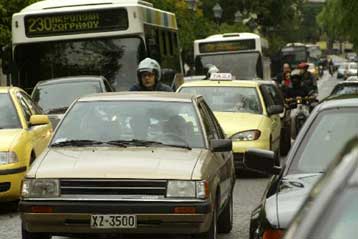 Μείωση 4,4% στις πωλήσεις αυτοκινήτων το πρώτο τρίμηνο