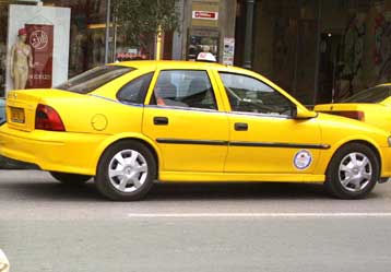 Εντός του Απριλίου το νομοσχέδιο του υπουργείου Μεταφορών για τη λειτουργία των ταξί