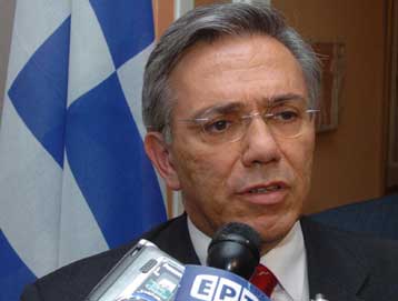 Τη δέσμευση για ειρήνη στη Μέση Ανατολή χαιρέτισε ο Γ.Βαληνάκης