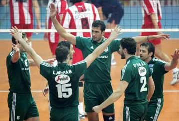 Νικηφόρα πέρασε από τον Ρέντη ο Παναθηναϊκός, 3-0 σετ τον Ολυμπιακό