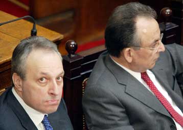 Εντατικοποίηση των ελέγχων στην αγορά αποφάσισαν Δ.Σιούφας και Ευ.Μπασιάκος