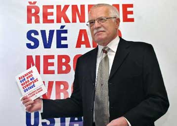 Σε δημοψήφισμα επί του Ευρωσυντάγματος καλεί ο «πολέμιος» πρόεδρος της Τσεχίας