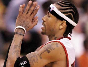 Νίκη επί των Σάρλοτ Μπόμπκατς πέτυχαν οι Σίξερς