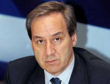 Συναίνεση για τα νέα οικονομικά μέτρα επιδιώκει η κυβέρνηση