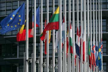 Στο 77,6% του κοινοτικού μέσου όρου το κατά κεφαλήν ΑΕΠ στην Ελλάδα