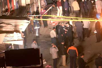 Δύο νεκροί από επίθεση αυτοκτονίας σε τουριστική περιοχή του Καΐρου