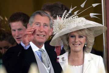 Ενώθηκαν με τα δεσμά του γάμου ο πρίγκιπας Κάρολος και η Καμίλα Πάρκερ Μπόουλς