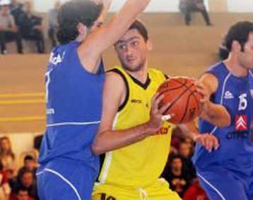 Σε πτωτική πορεία ο Ηλυσιακός, νικηφόρα συνέχισαν Λάρισα, Χαλκίδα, Κολοσσός