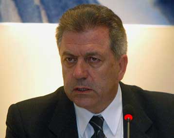 Αισιόδοξος για την ανάκαμψη του ελληνικού τουρισμού ο Δ.Αβραμόπουλος