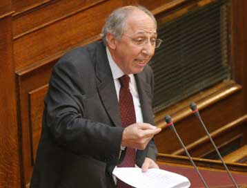 Εμπαιγμός και κοροϊδία το νομοσχέδιο για τη Νομαρχιακή Αυτοδιοίκηση, λέει το ΠΑΣΟΚ